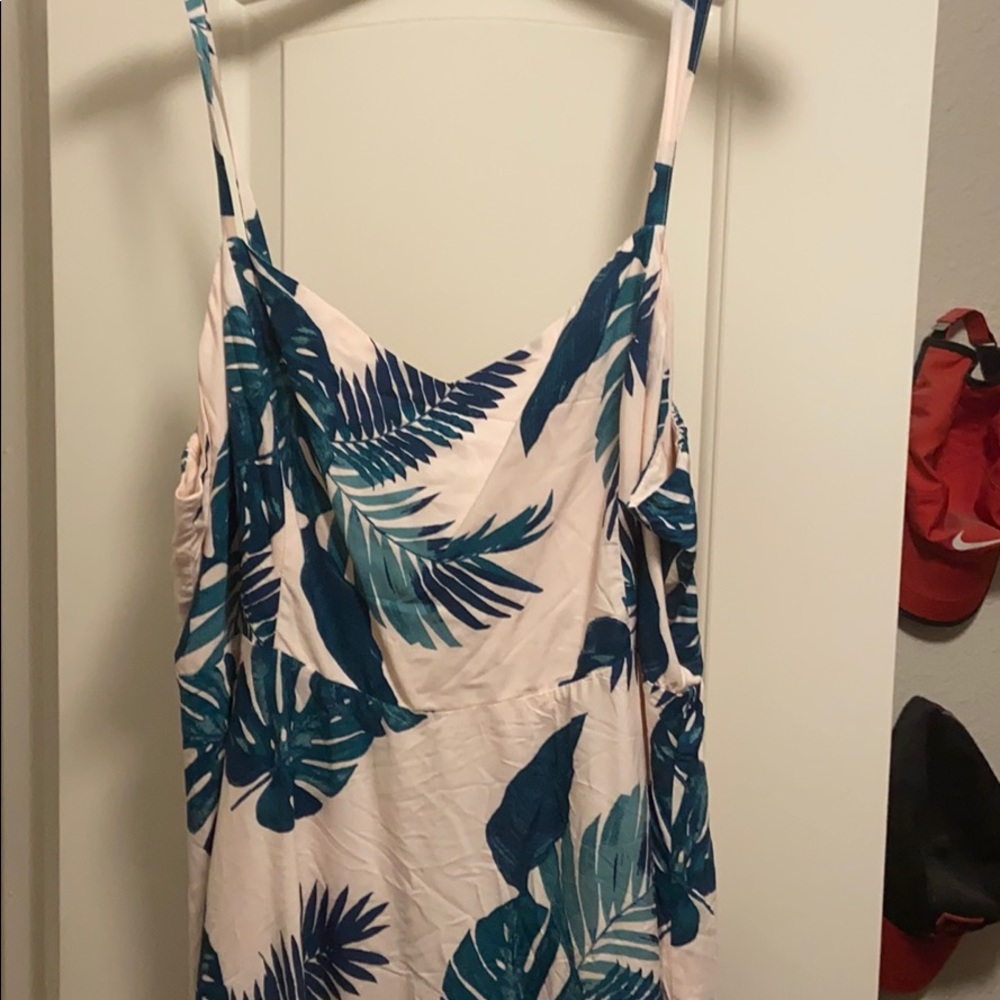 Flirty floral vacation dress pink palm leaves